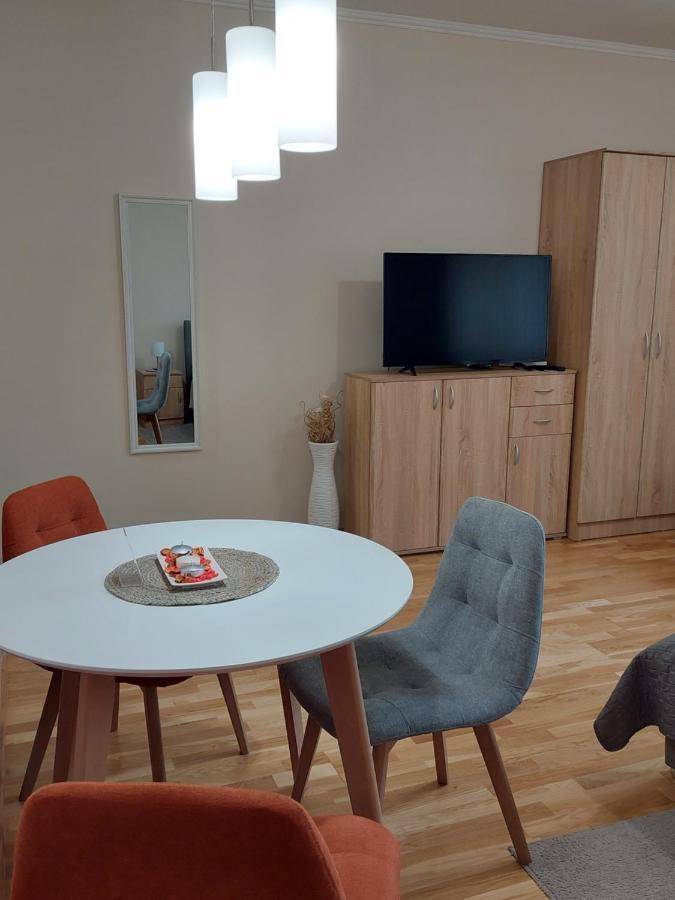 Apartman Miluro スボティツァ エクステリア 写真